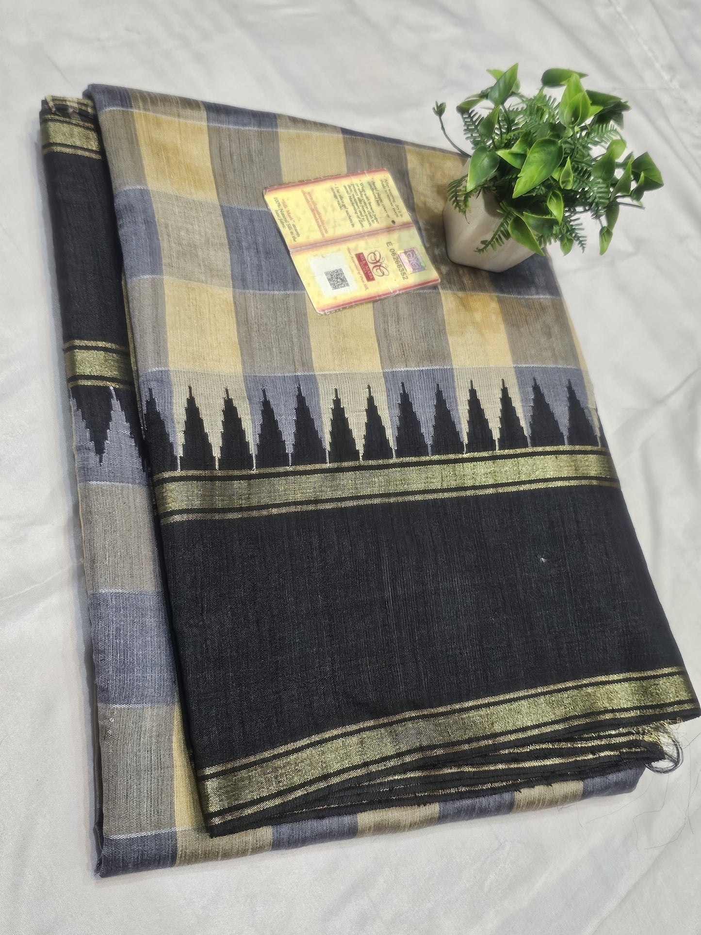 RAW SIL WITH TEMPLE BORDER