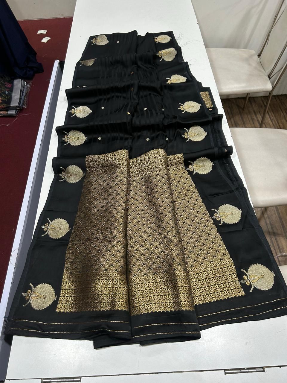SOFT WOVEN MASHRU SILK SAREE