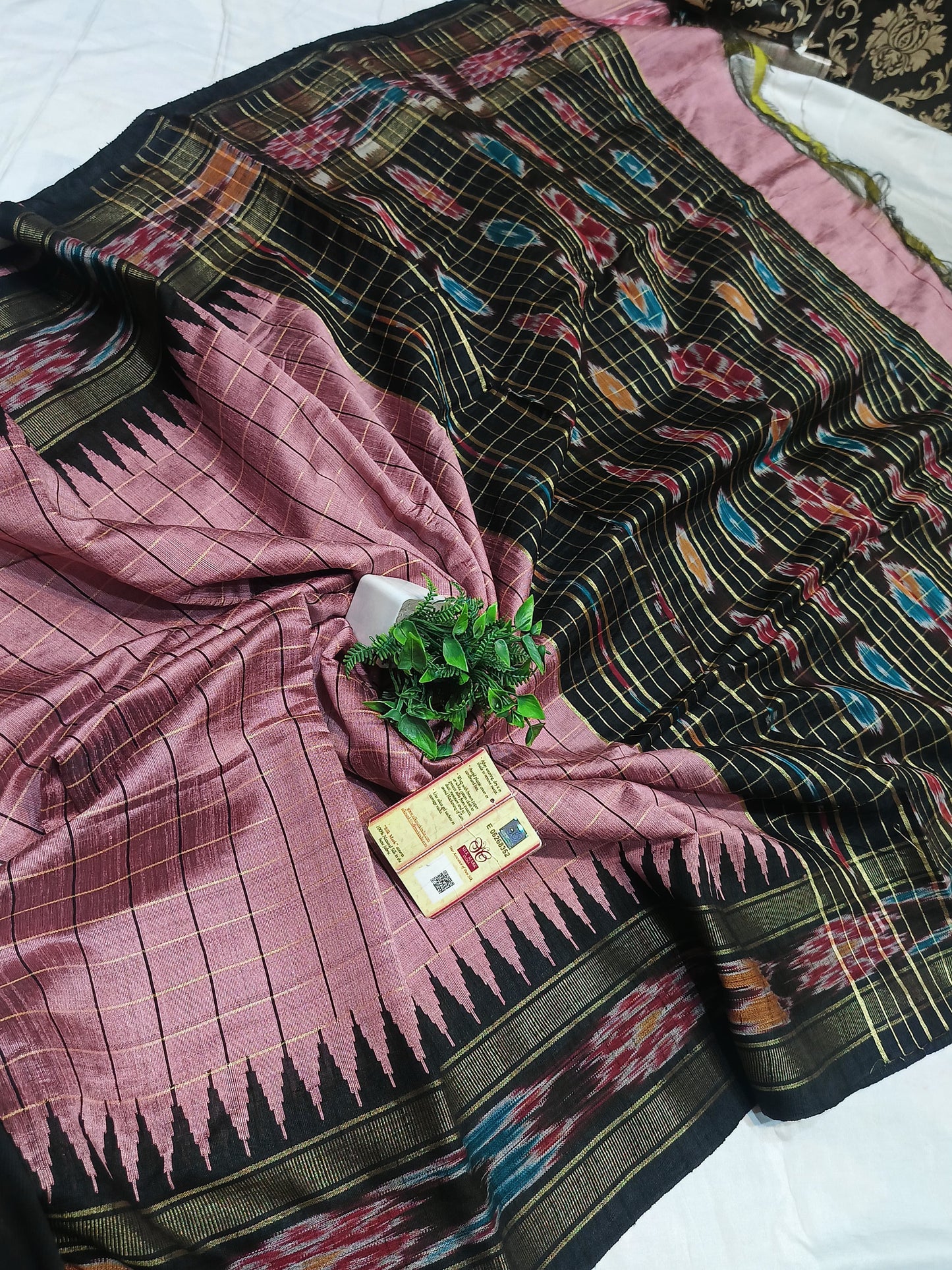 RAW SILK SAREE WITH CONTRAST BLOUSE