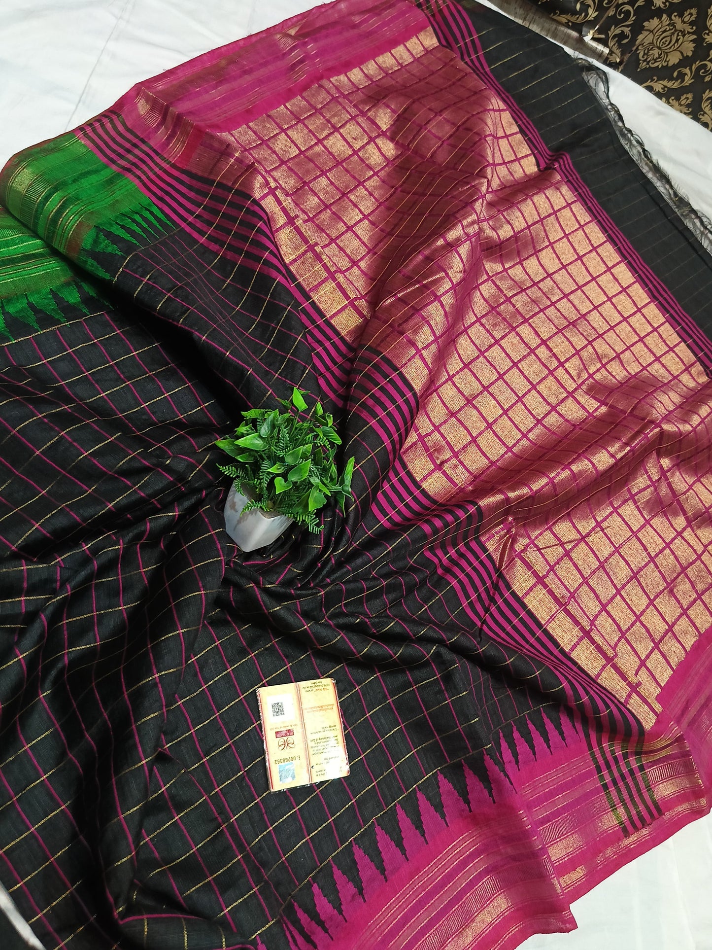 RAW SILK SAREE WITH CONTRAST BLOUSE